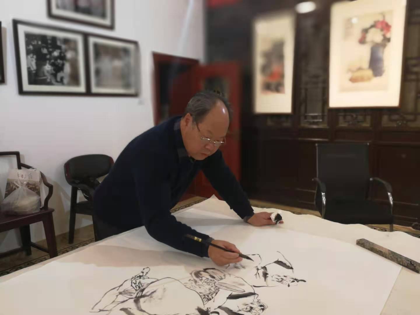 王 鹰